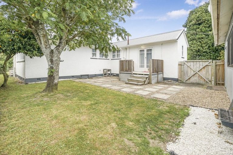 Photo of property in 68 Paul Crescent, Fairfield, Hamilton, 3214