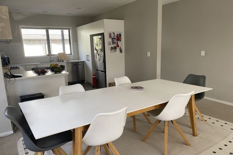 Photo of property in 11/31 Verbena Road, Birkdale, Auckland, 0626