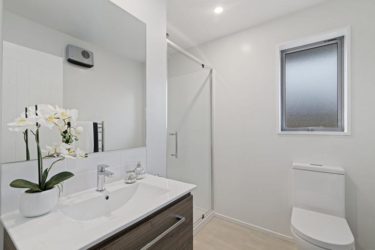 Photo of property in 5 Lucca Crescent, Flat Bush, Auckland, 2019