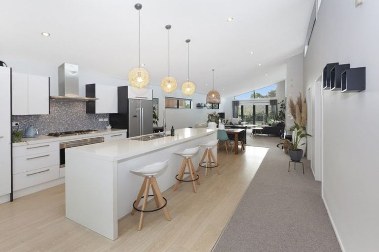 Photo of property in 136 Edgeware Road, St Albans, Christchurch, 8014