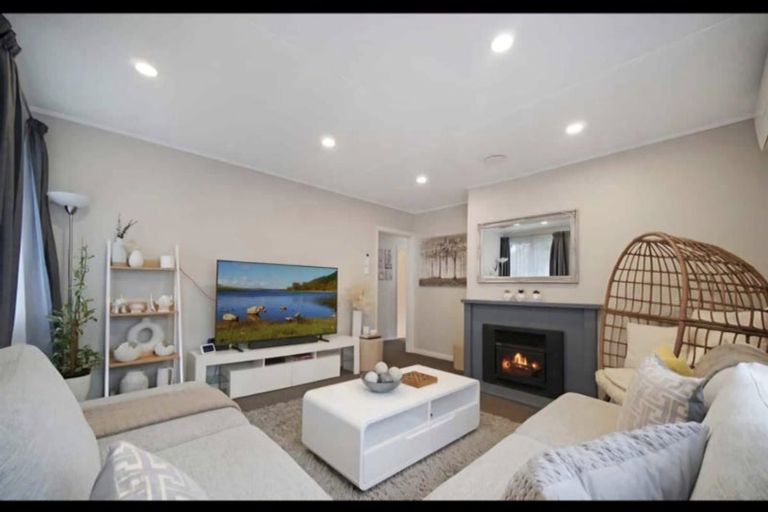 Photo of property in 111 Porchester Road, Papakura, 2110