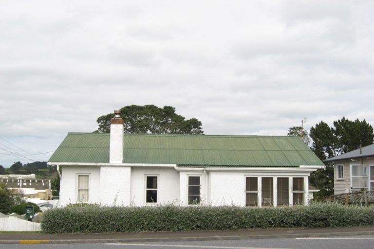 Photo of property in 80 Clemow Road, Fitzroy, New Plymouth, 4312