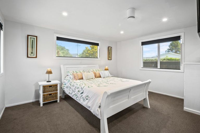 Photo of property in 53 Govett Avenue, Frankleigh Park, New Plymouth, 4310