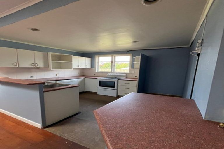 Photo of property in 28 Carruth Road, Papatoetoe, Auckland, 2025