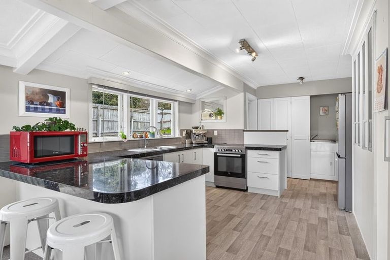 Photo of property in 99 Gillies Avenue, Taupo, 3330