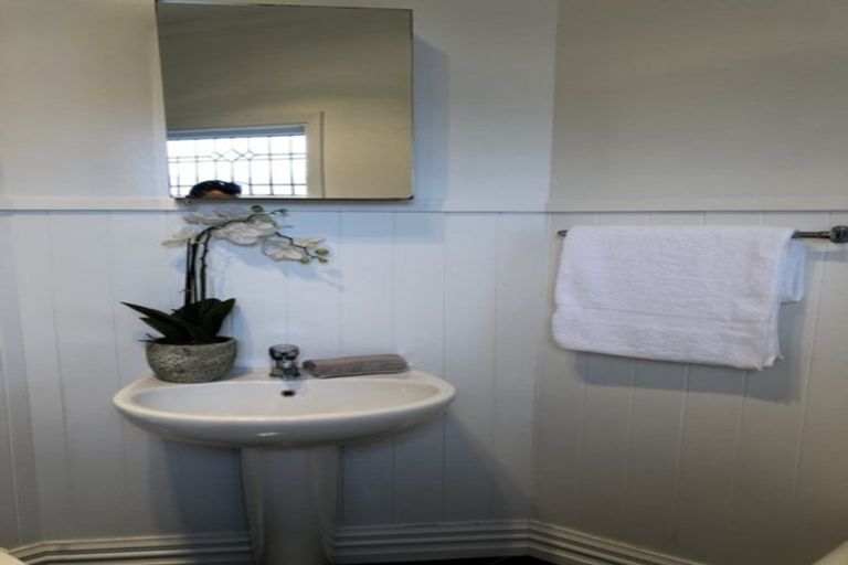 Photo of property in 66 Caledonian Road, St Albans, Christchurch, 8014