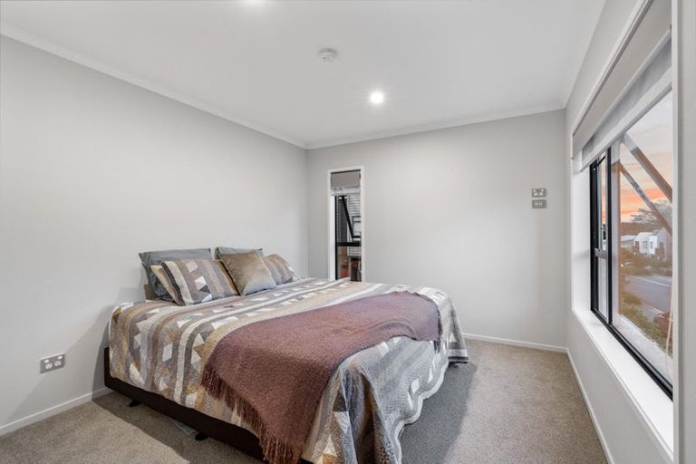 Photo of property in 27 Tuatua Road, Hobsonville, Auckland, 0616