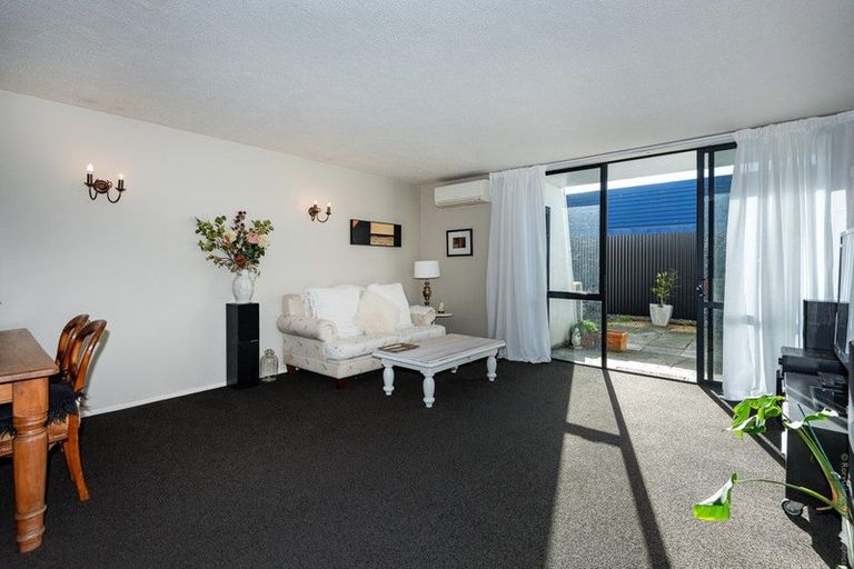 Photo of property in 2/88 Antigua Street, Addington, Christchurch, 8024