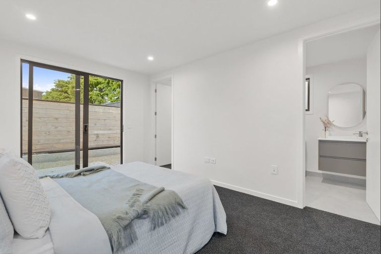 Photo of property in 10 Kamana Rise, Wanaka, 9382