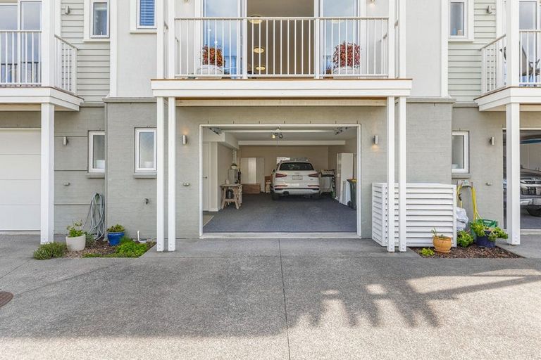 Photo of property in 130 Landmark Terrace, Orewa, 0931