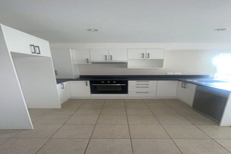 Photo of property in 8a Opapa Street, Titahi Bay, Porirua, 5022