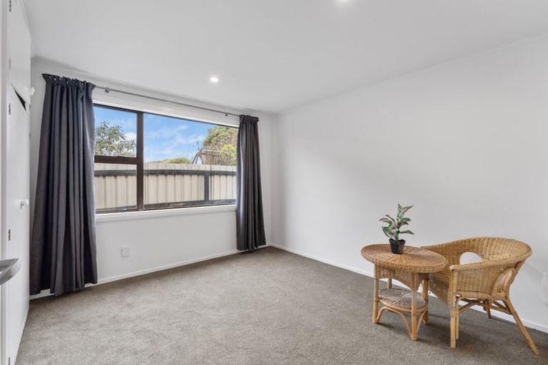 Photo of property in 20 Cherrywood Place, Redwood, Christchurch, 8051