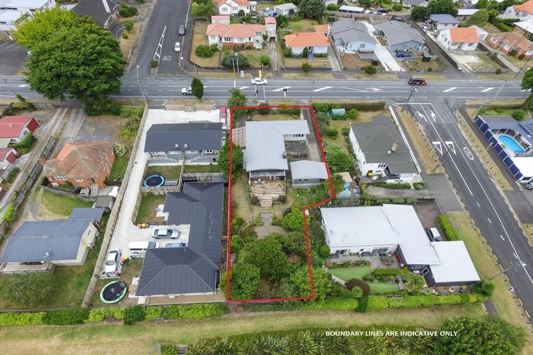 Photo of property in 100 Forest Lake Road, Forest Lake, Hamilton, 3200