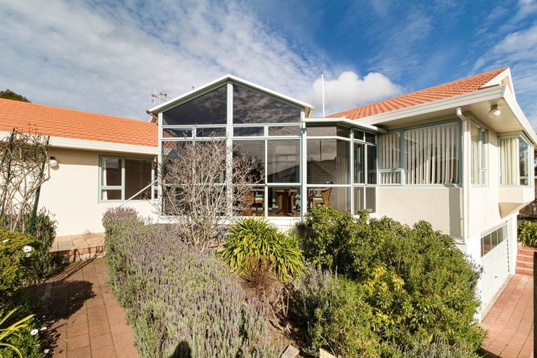 Photo of property in 3/42 Campbell Street, Havelock North, 4130