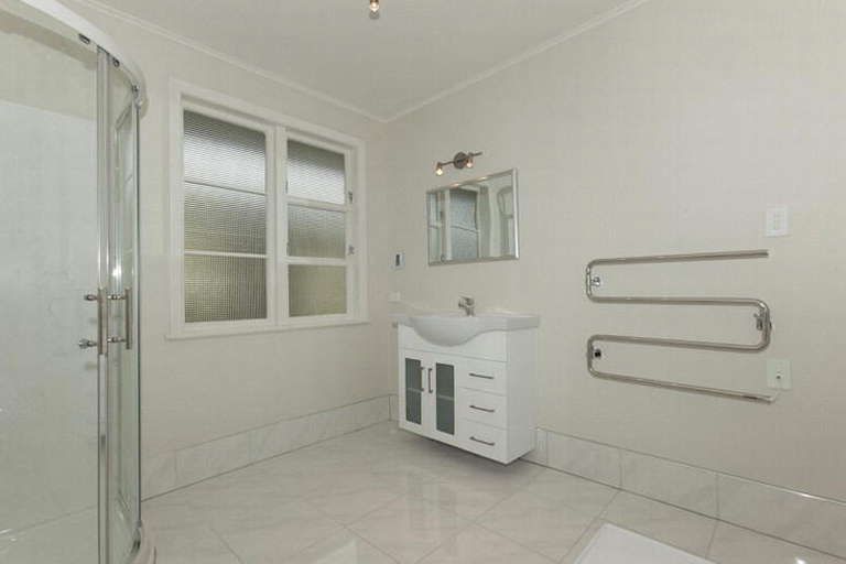 Photo of property in 178 Taita Drive, Avalon, Lower Hutt, 5011