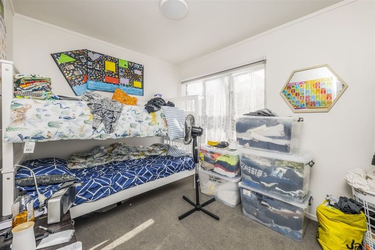 Photo of property in 16 Finlayson Avenue, Clendon Park, Auckland, 2103