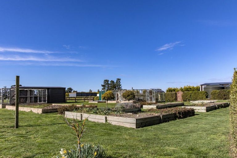 Photo of property in 1 Hayfield Terrace, Cust, Rangiora, 7471