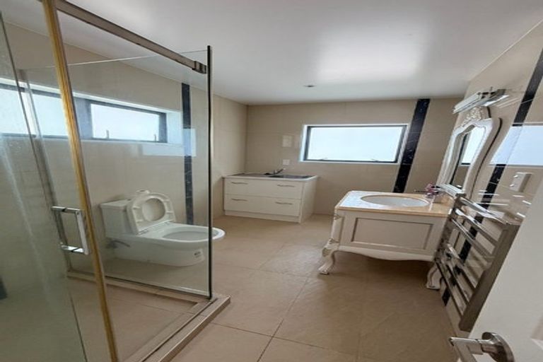 Photo of property in 135a Moore Street, Hillcrest, Auckland, 0627