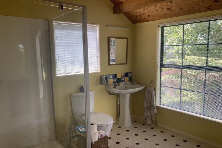 Photo of property in 16 Totara Drive, St Andrews, Hamilton, 3200