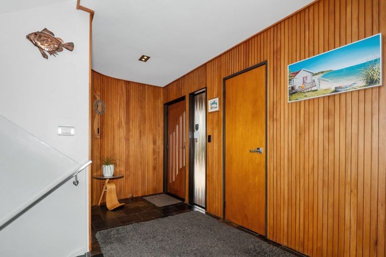 Photo of property in 62 Oceanview Road, Mount Maunganui, 3116