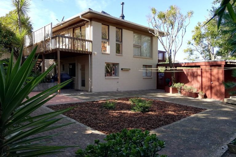 Photo of property in 2/92 Sartors Avenue, Browns Bay, Auckland, 0630