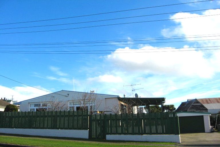 Photo of property in 23 Palmer Street, Bluff, 9814