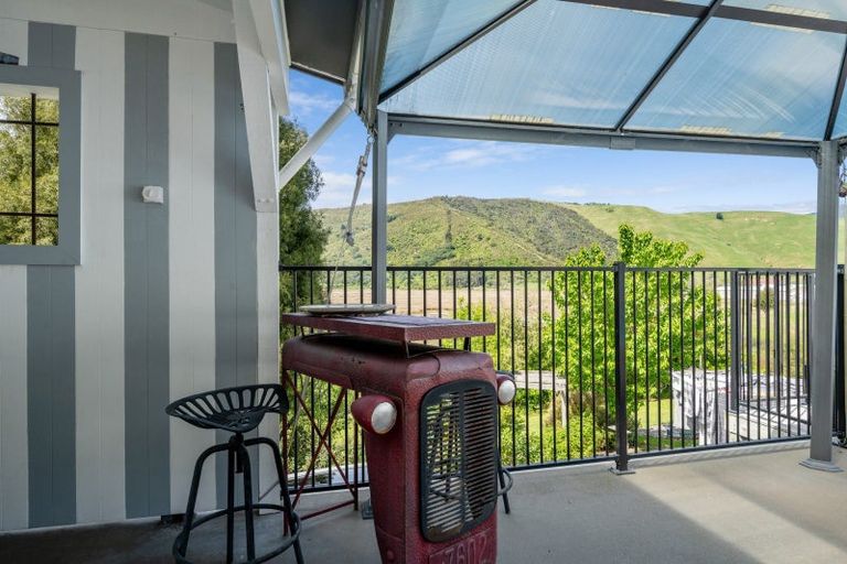 Photo of property in 30 Main Road, Havelock, 7100