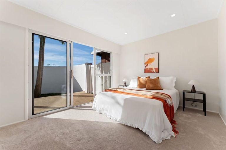 Photo of property in 137 Albany Highway, Unsworth Heights, Auckland, 0632