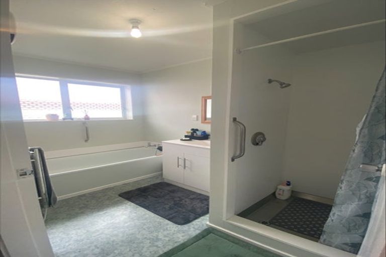 Photo of property in 36a Chamberlain Road, Karori, Wellington, 6012