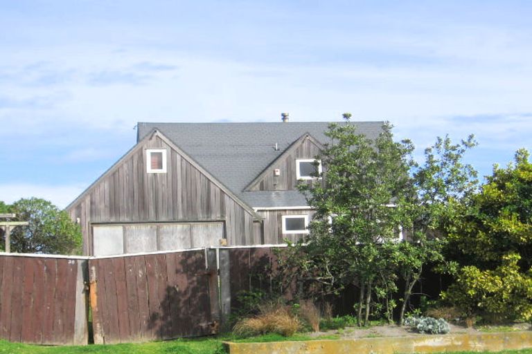 Photo of property in 36 Marine Parade South, Foxton Beach, Foxton, 4815