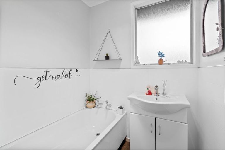 Photo of property in 2 Kaka Street, Gore, 9710