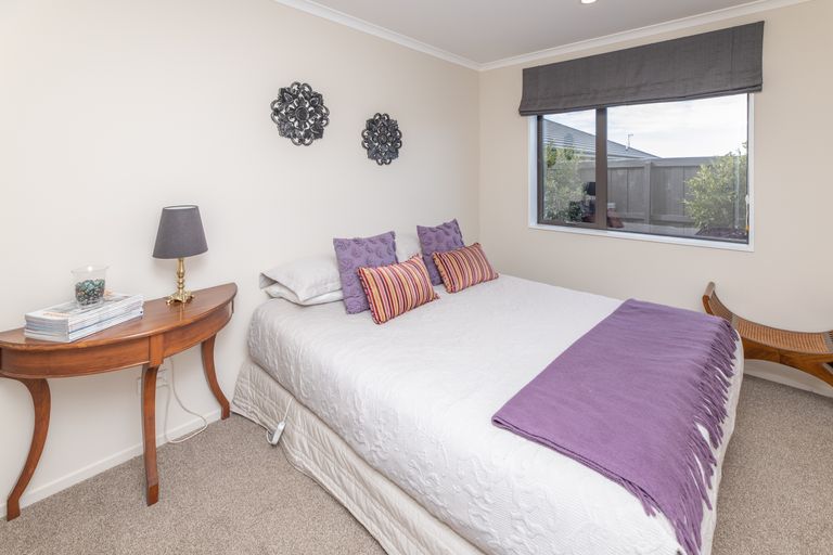 Photo of property in 6 Pemberton Drive, Amberley, 7410