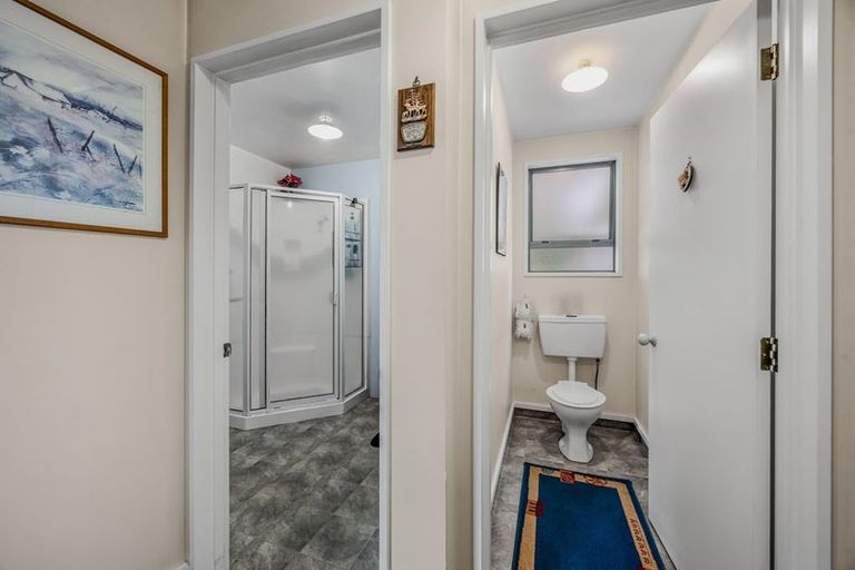 Photo of property in 5b Larch Place, Wanaka, 9305