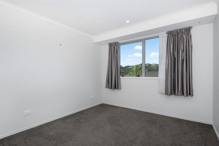 Photo of property in 12 Tieke Place, Horahora, Whangarei, 0110