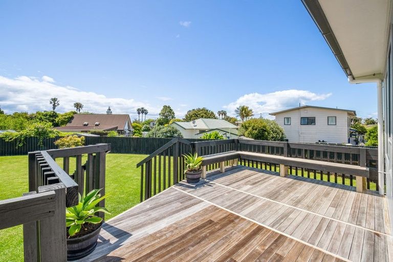 Photo of property in 4 Leaming Place, Clarks Beach, 2122