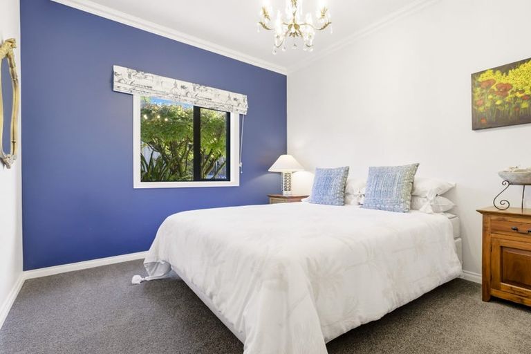 Photo of property in 2 Scenic Heights, Acacia Bay, Taupo, 3330