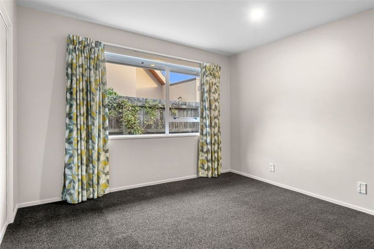 Photo of property in 6 Willoughby Lane, Parklands, Christchurch, 8083