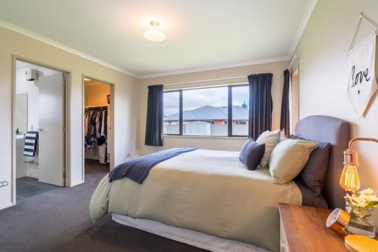 Photo of property in 193 Wingatui Road, Mosgiel, 9024