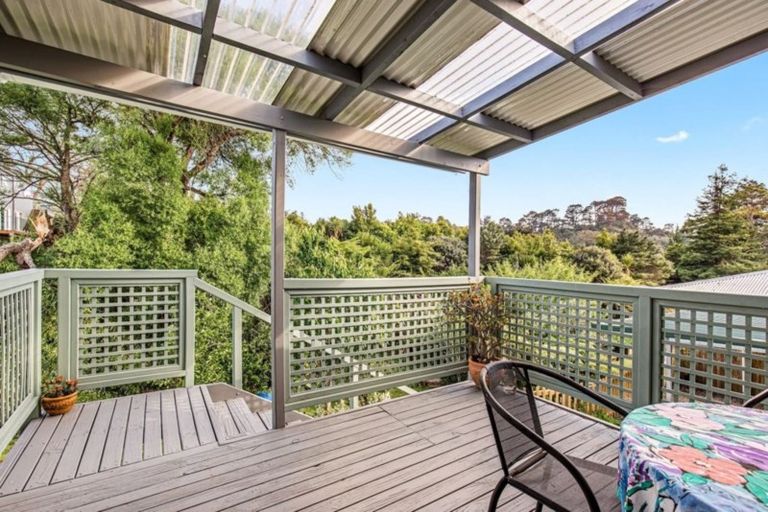 Photo of property in 1/645 Swanson Road, Swanson, Auckland, 0612