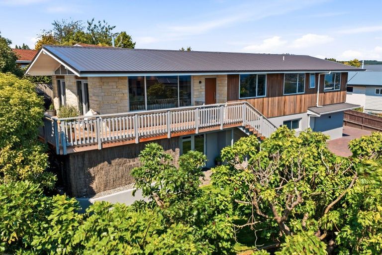 Photo of property in 15 Beachman Grove, Hilltop, Taupo, 3330