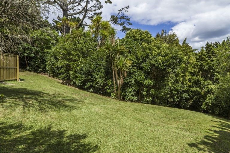 Photo of property in 3a Park Rise, Campbells Bay, Auckland, 0630