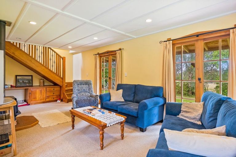 Photo of property in 154 Gear Road, Te Horo, Otaki, 5582