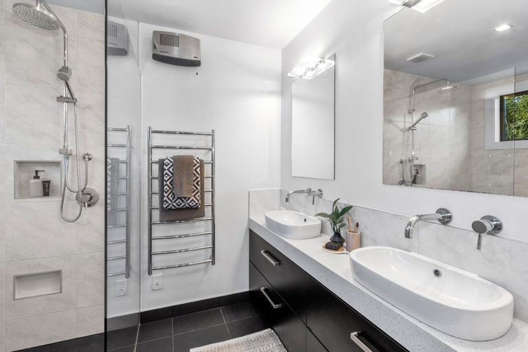 Photo of property in 85 Hartley Avenue, Strowan, Christchurch, 8052