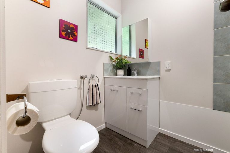 Photo of property in 4b Sarah Way, Crofton Downs, Wellington, 6035