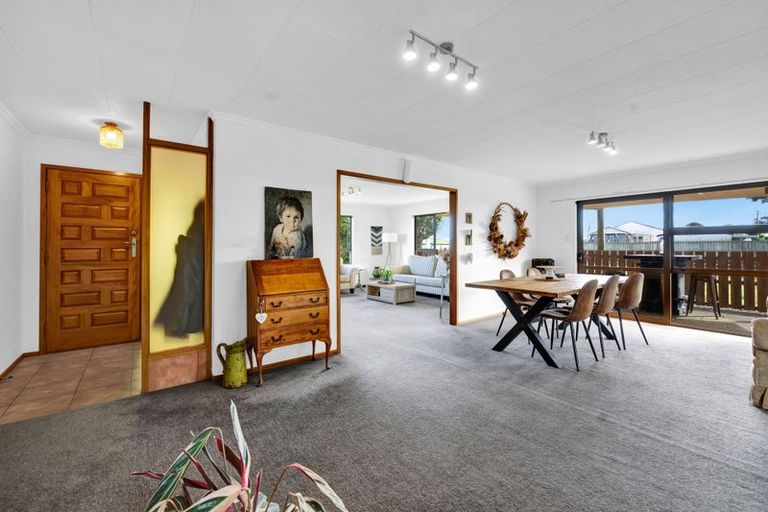 Photo of property in 38 Ketemarae Road, Normanby, Hawera, 4675