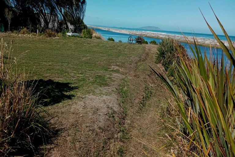 Property details for 5 Bluecliffs Beach Road, Papatotara, Tuatapere, 9691