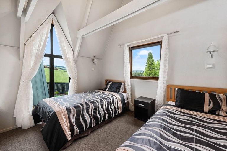Photo of property in 24 Exeter Place, Tihiotonga, Rotorua, 3015