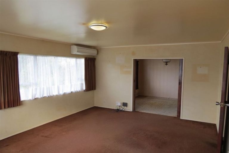 Photo of property in 48 Baylands Drive, Newlands, Wellington, 6037