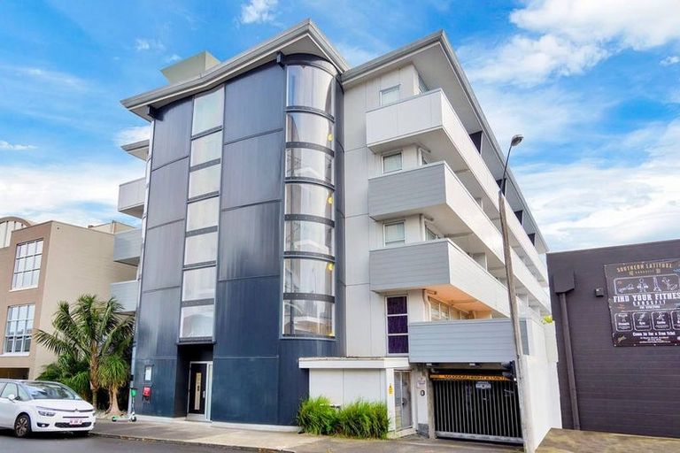 Photo of property in 24/8 Clayton Street, Newmarket, Auckland, 1023