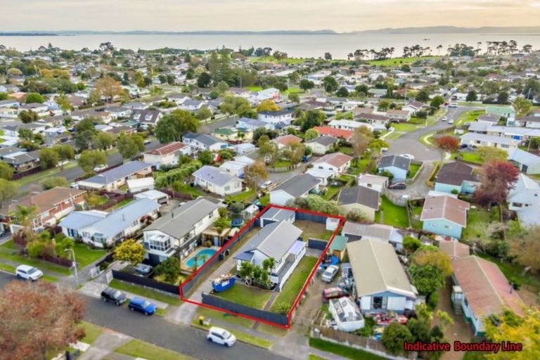 Photo of property in 8 Justamere Place, Weymouth, Auckland, 2103